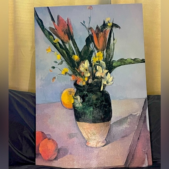The blue flower vase
